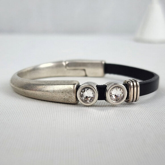 My Wristy Business Sterling Silver & Black Magnetic Cuff Bracelet - Picture 2 of 7